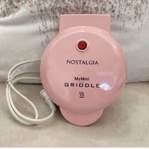 New set of MyMini pink Griddle  And Mini Personal Sandwich Maker Bundle - Picture 9 of 15